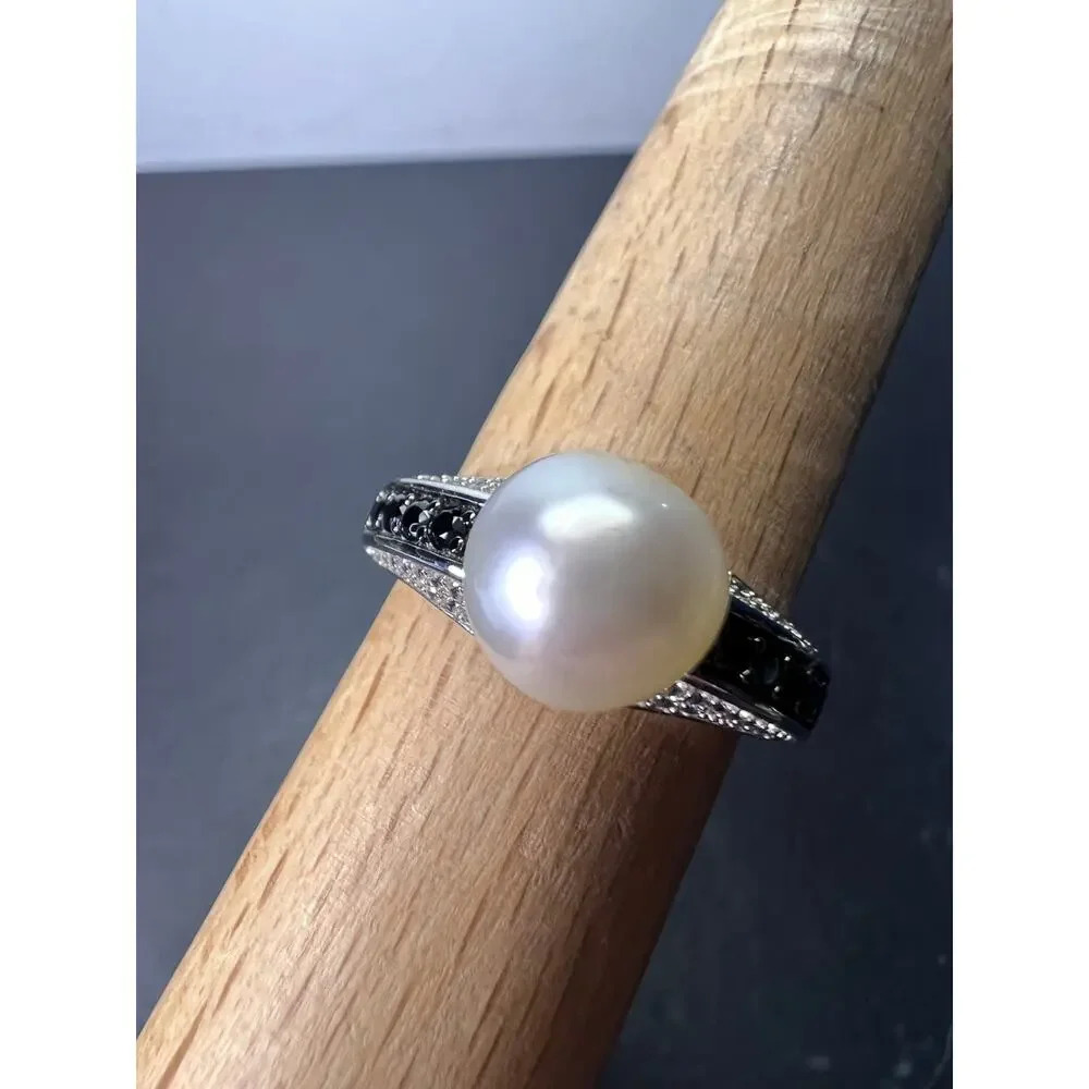 White cultured pearl and black spinel sterling silver ring size 9 - Picture 10 of 10